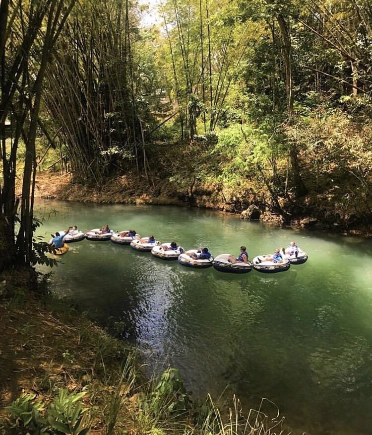 Actividad de río cerca de Kokkos Beach