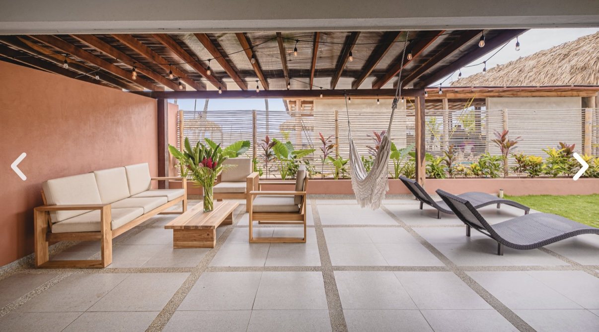 Terraza y zona de descanso